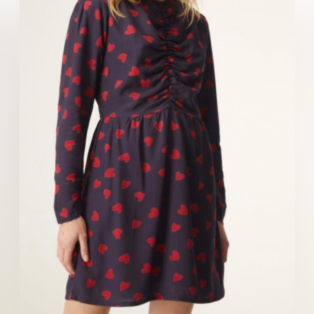 HEART PRINT MINI DRESS WITH VERTICAL GATHERED DETAIL